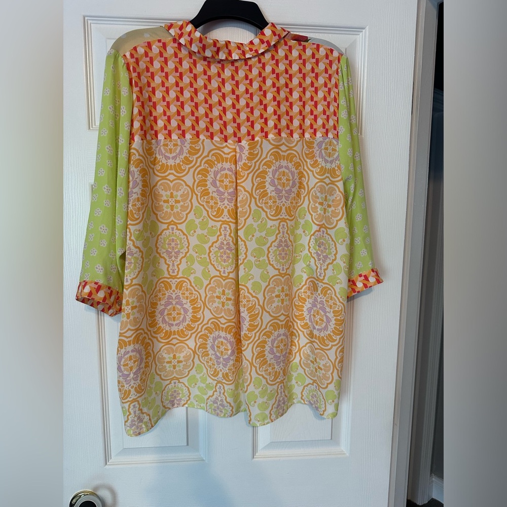 Colorful blouse - Picture 3 of 5